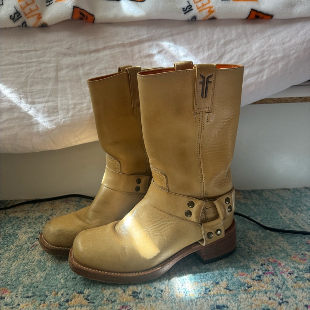 Vintage made in Spain butter yellow Frye Boots